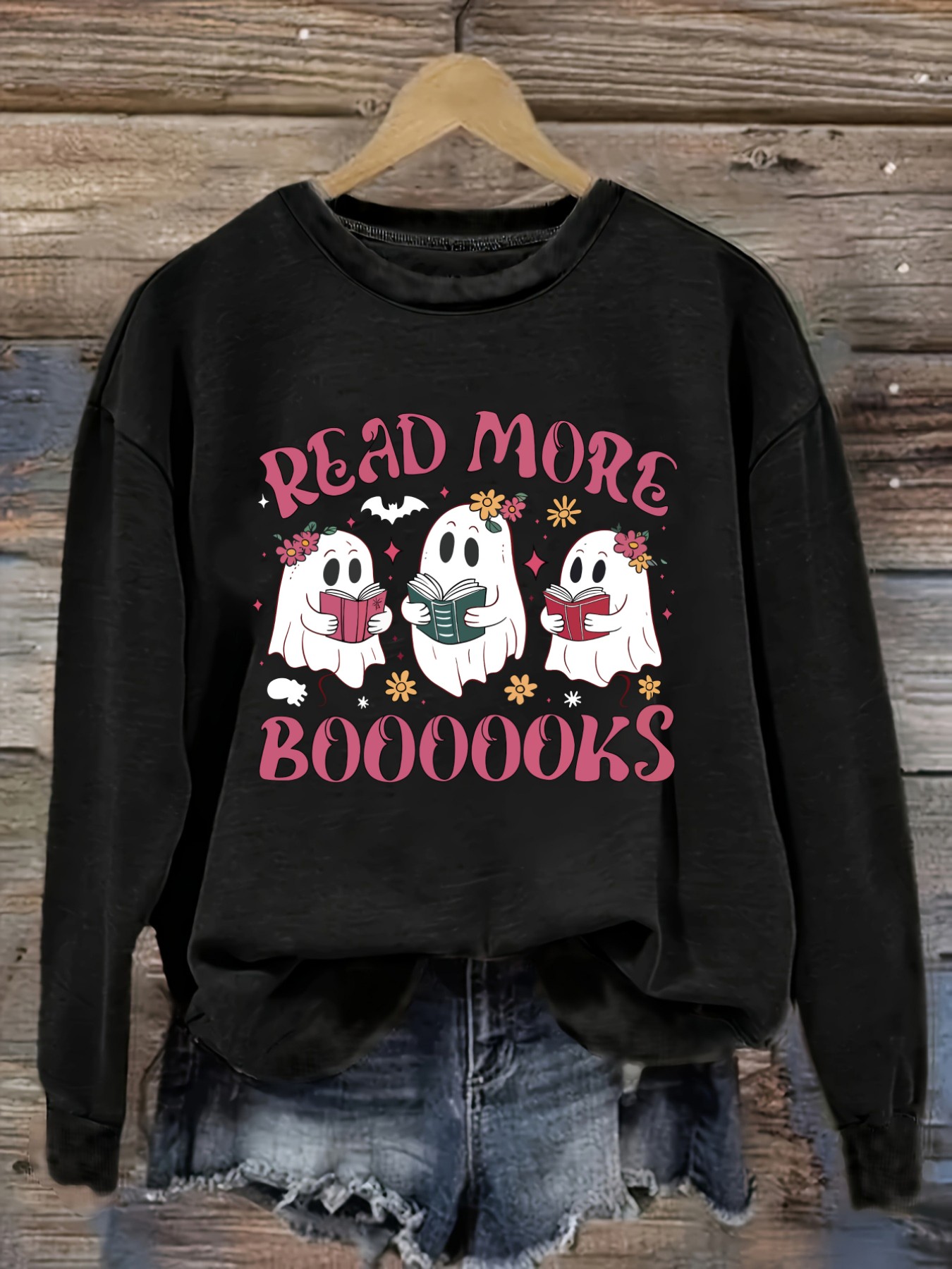 Winter Clothing Usa - レディースカジュアル長袖クルーネックTシャツ「読書好きの幽霊」デザイン、ラウンドネック婦人服、洗濯機で洗える、やや伸縮性あり、ゆったりフィット、春・秋・冬用レディースTシャツ、ハロウィンコスチューム衣装
