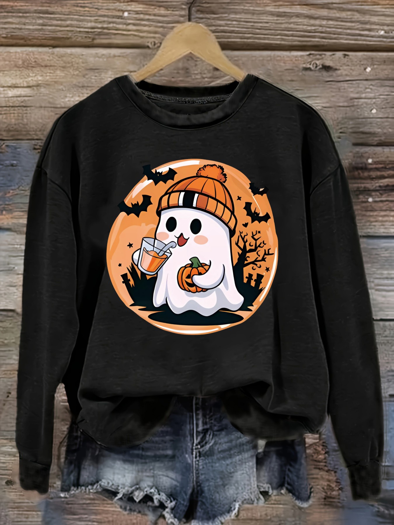 Winter Clothing Usa - レディースカジュアル長袖クルーネックTシャツ、かわいいゴーストがカボチャドリンクを抱えているデザイン、ラウンドネック婦人服、洗濯機で洗える、やや伸縮性あり、ゆったりフィット、春・秋・冬用レディースTシャツ、ハロウィンコスチューム衣装