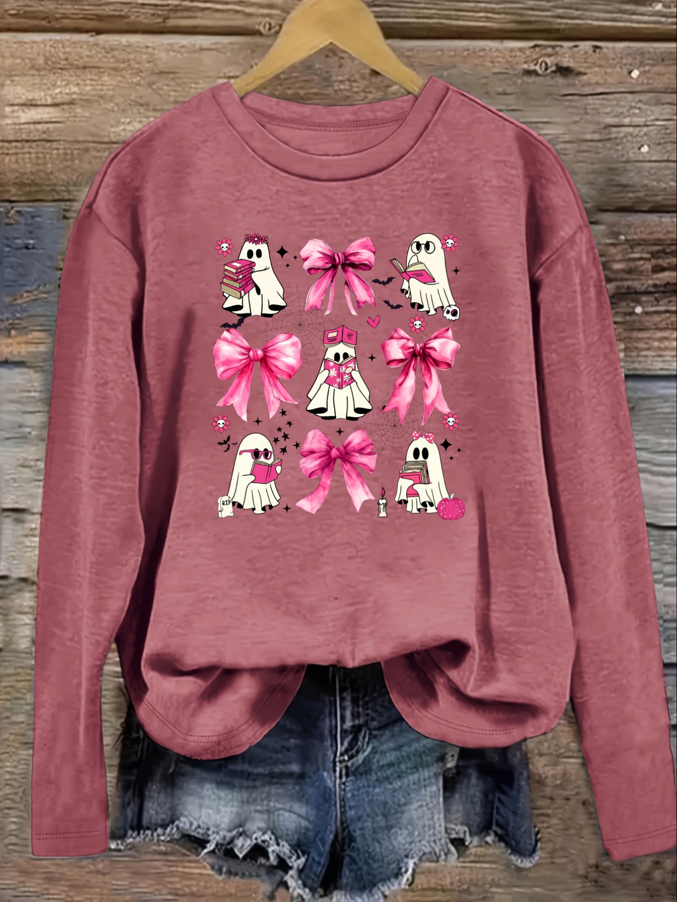 レディースカジュアル長袖クルーネックTシャツ、ピンクのリボン - Winter Clothing Usa のレビューと価格