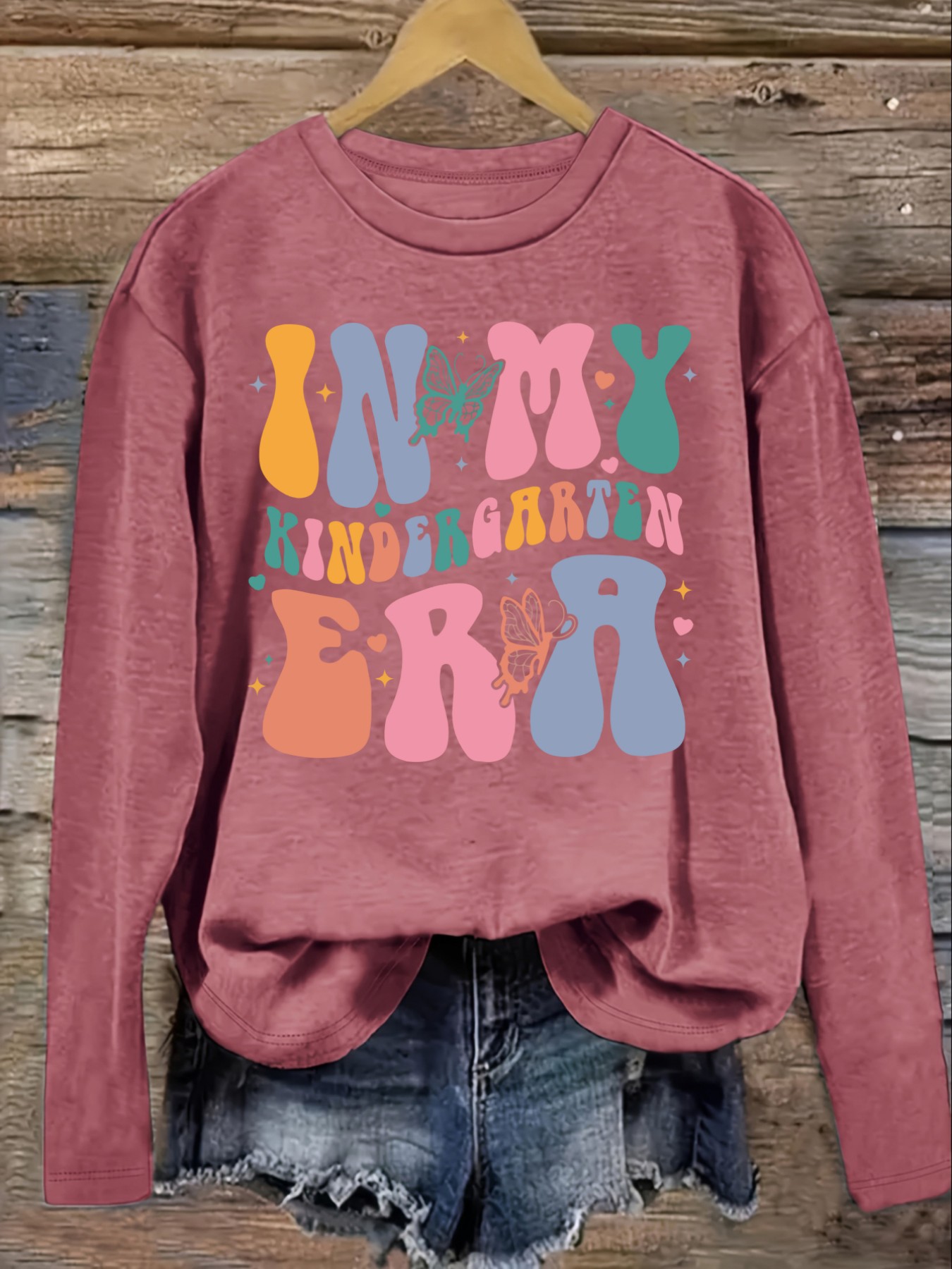 幼稚園時代のデザインのレディースカジュアル長袖クルーネックT - Winter Clothing Kindergarten のレビューと価格