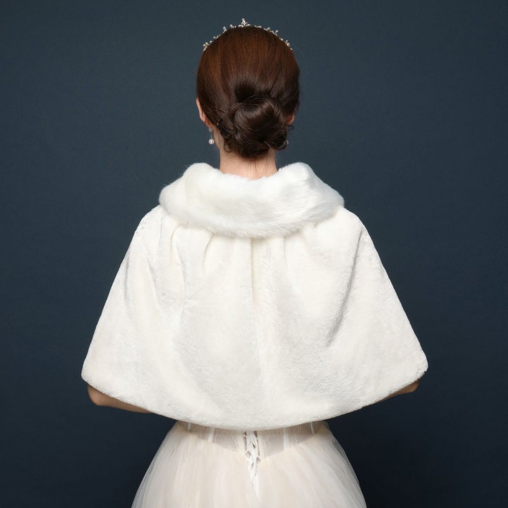 ホワイトレディースウィンターシックンプラッシュラップストール - Winter Clothing Pk のレビューと価格