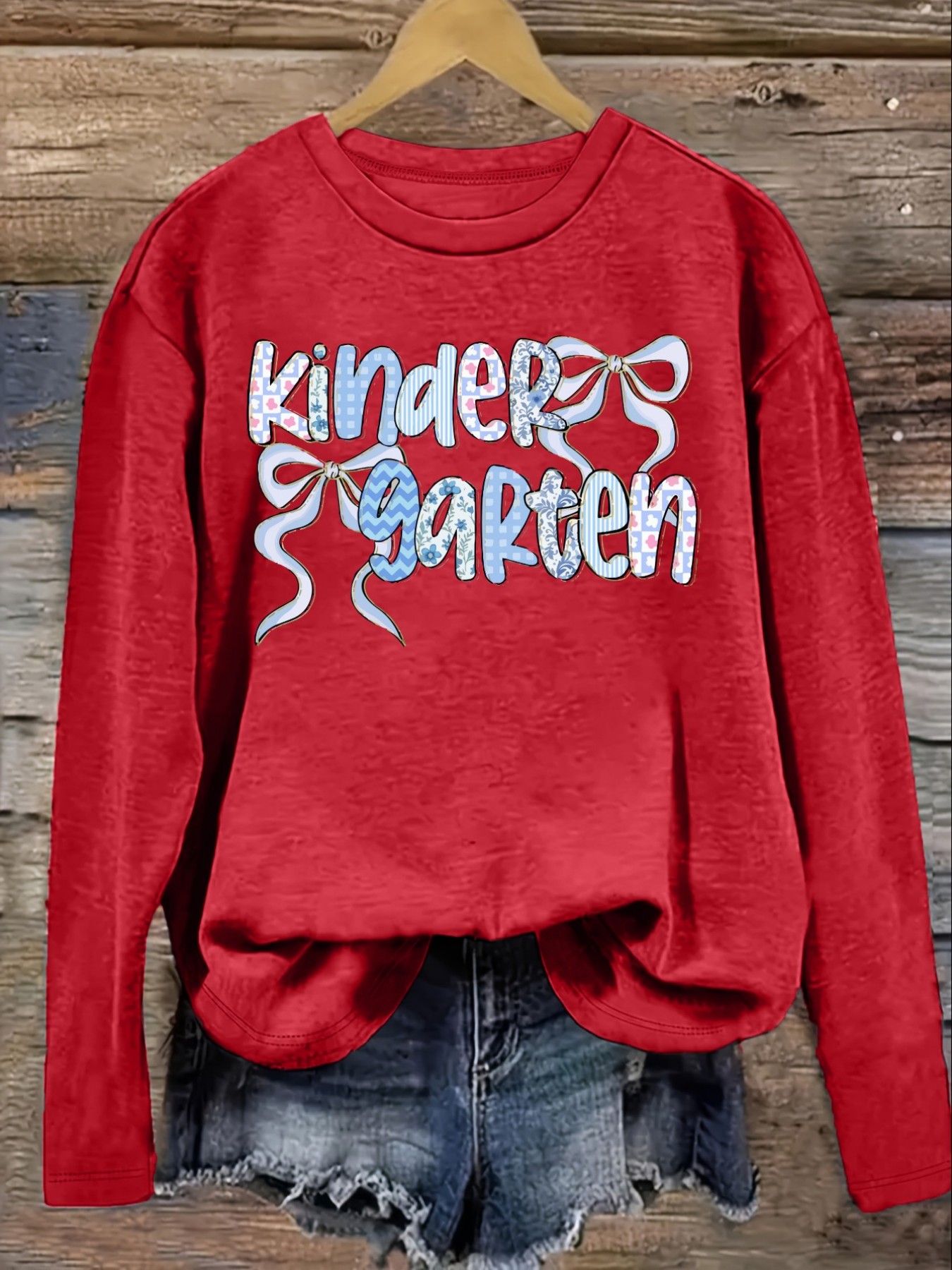 レディースカジュアル長袖クルーネックTシャツ、幼稚園のリボン - Winter Clothing Kindergarten のレビューと価格