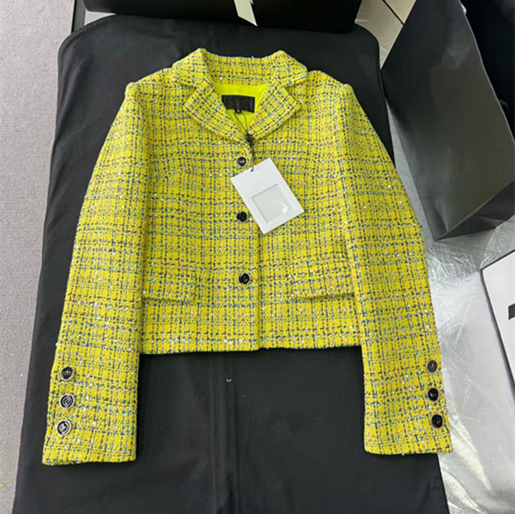 カスタマイズ可能なヨーロッパ女性服 - 2026年夏の新作  - Winter Clothing For Women のレビューと価格